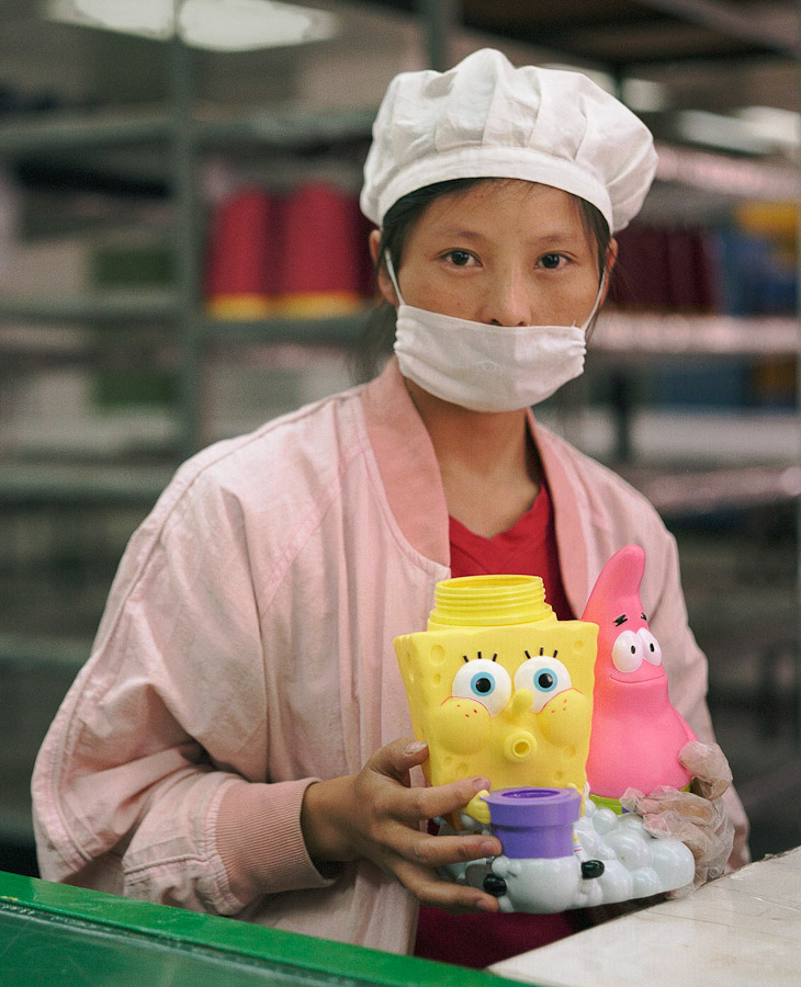 A pack of headless bodies? These images do a great job of stirring the ignorant souls 1409561729400 chinese factory workers toys 06 A pack of headless bodies? These images do a great job of stirring the ignorant souls