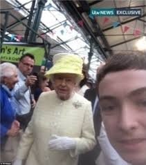 Queen Elizabeth Doesnt Like Selfies image48 Queen Elizabeth Doesnt Like Selfies