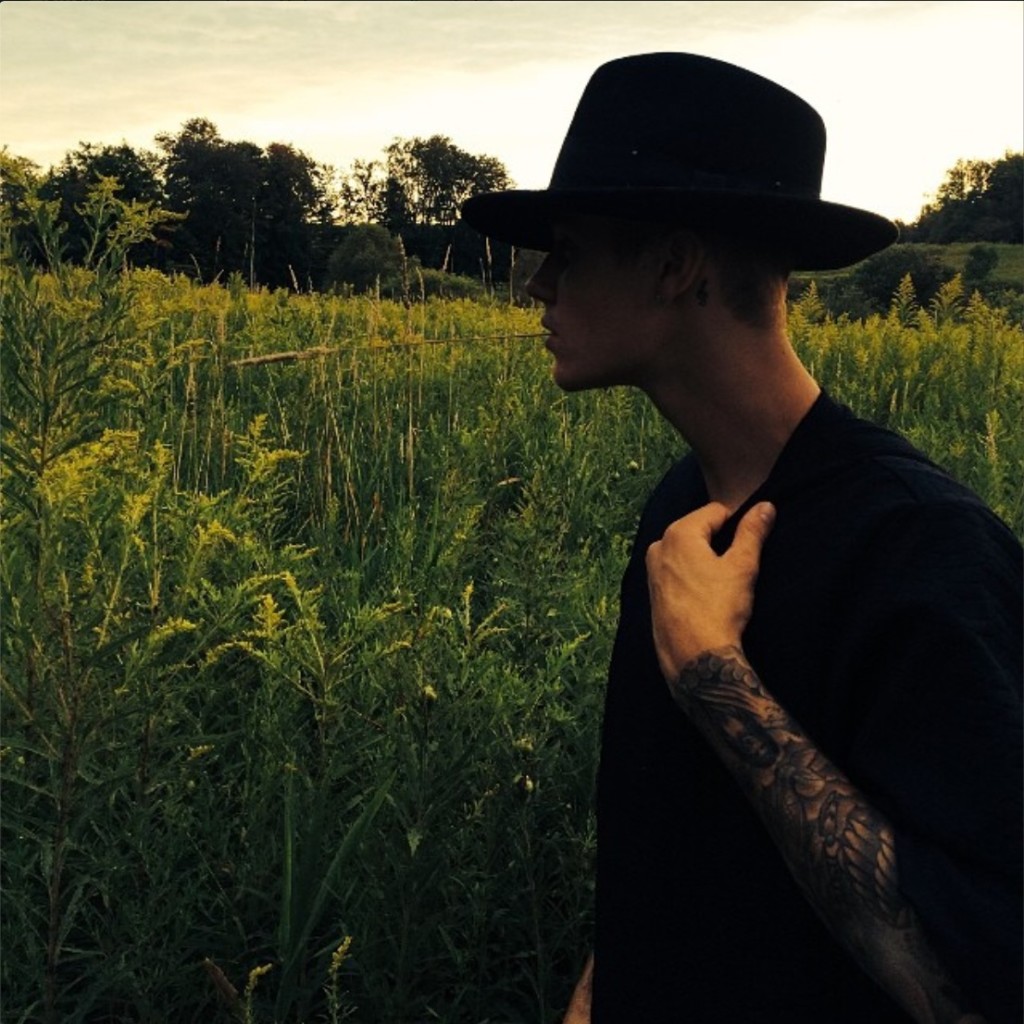 Justin Bieber Arrested, Selena Gomez Found along image7 1024x1024 Justin Bieber Arrested, Selena Gomez Found along